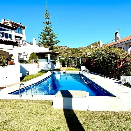 8 Personas Piscina Wifi * Marbella
