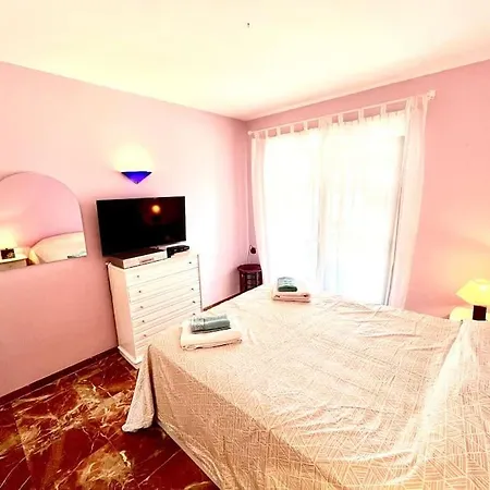 8 Personas Piscina Wifi Apartamento