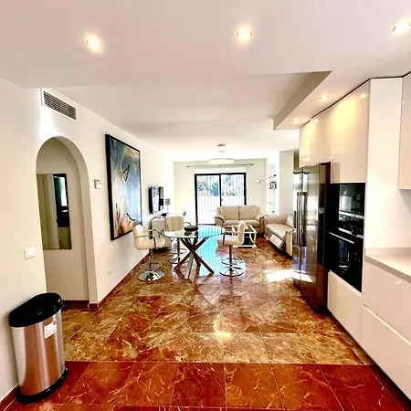 8 Personas Piscina Wifi Apartamento Marbella